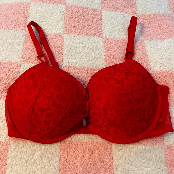 VICTORIA’S SECRET SIZE 38C - Picture 1 of 3